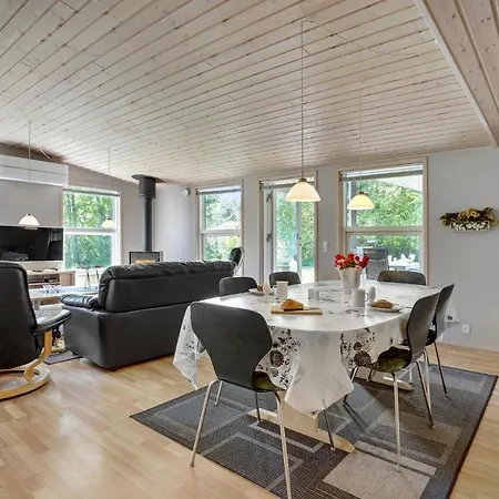 Pet Friendly In Vaeggerlose